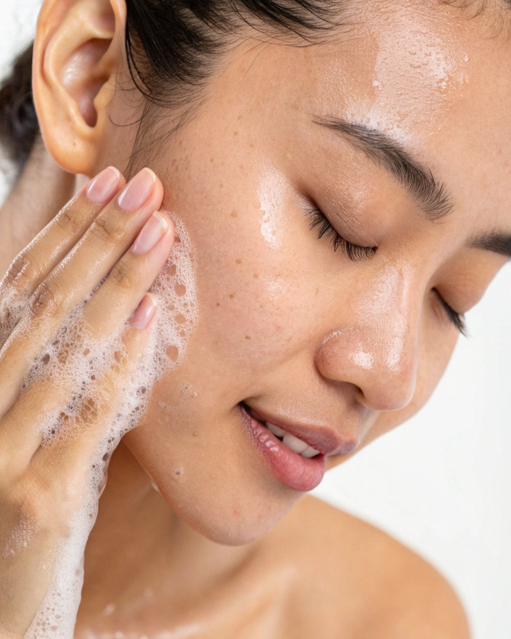 Revitalizing Peptide Cleanser